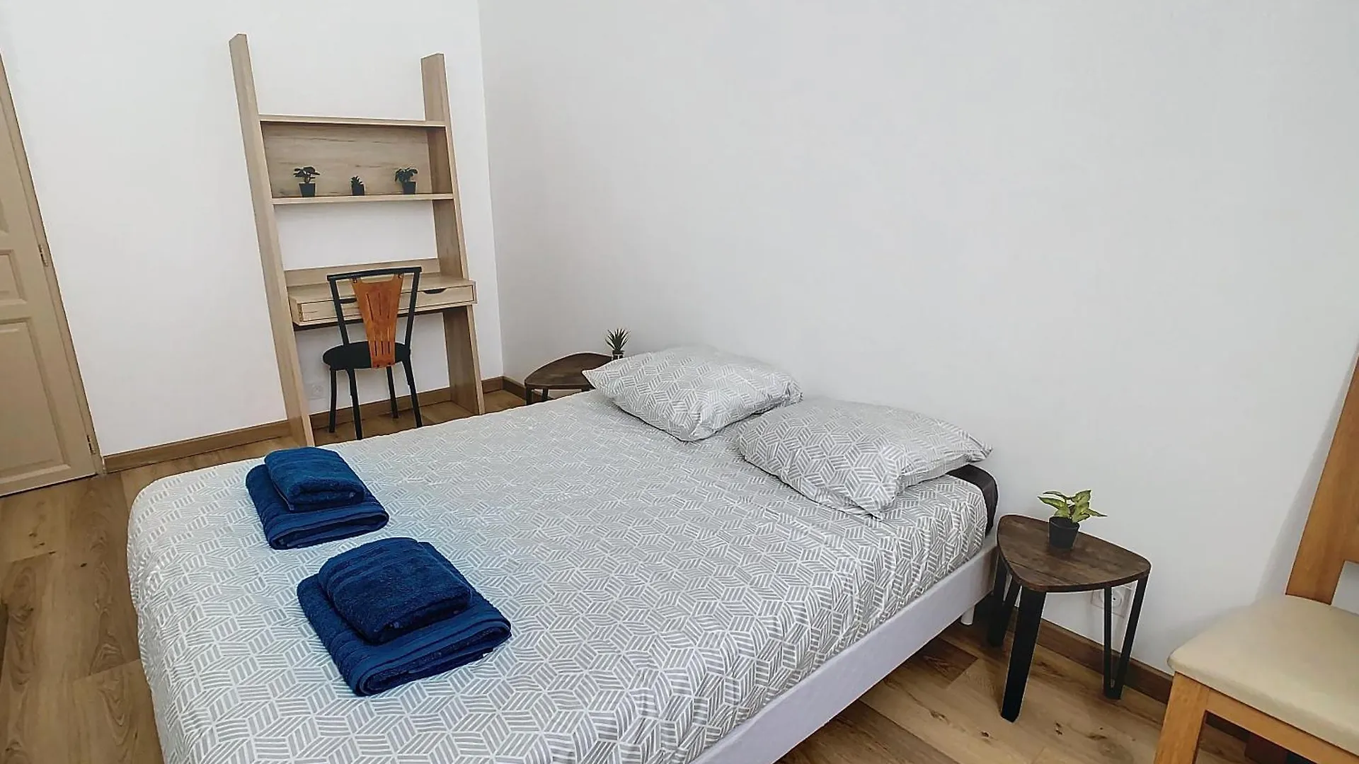 Le Cedre De Jori Apartment Voiron 0*,  France